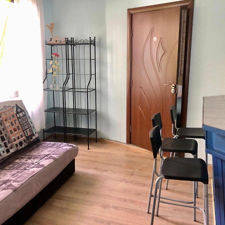 Varnainnholiday Sea Breeze Bagian luar foto